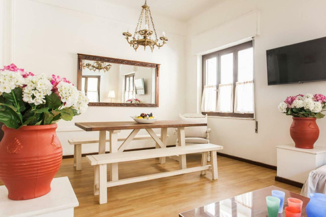 Vintage Charm By The Acropolis! Apartment Athens Ngoại thất bức ảnh